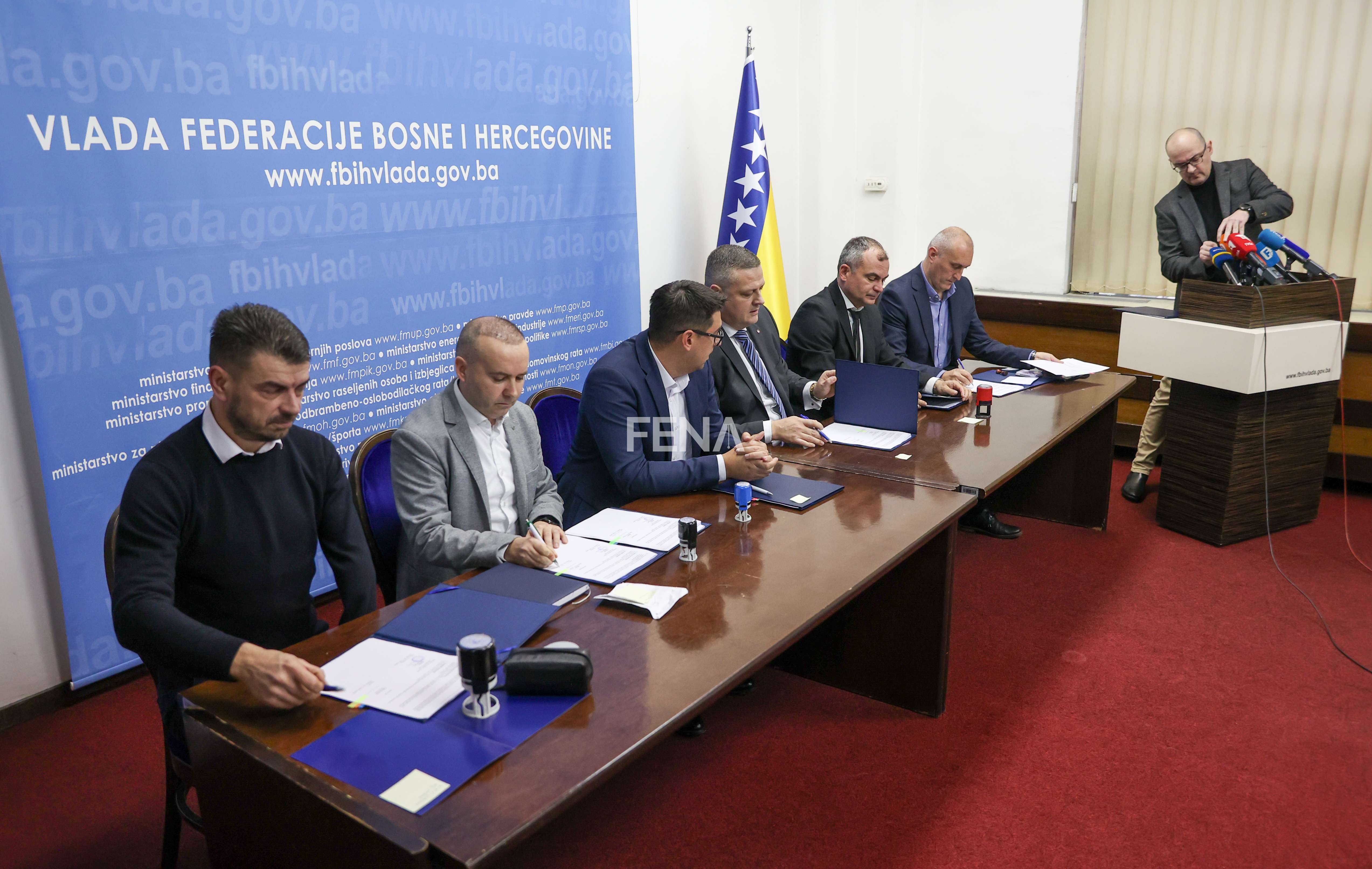 Pomoć lokalnim zajednicama nakon poplava